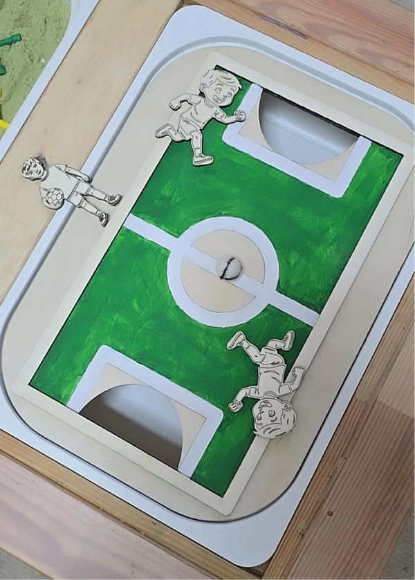 ️ لوح خشبي - ملعب كرة القدم الحسي