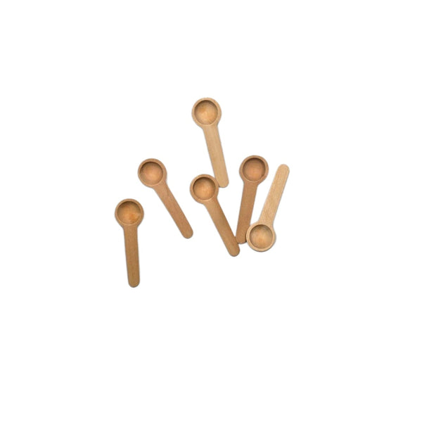 ٦ ملاعق خشبية