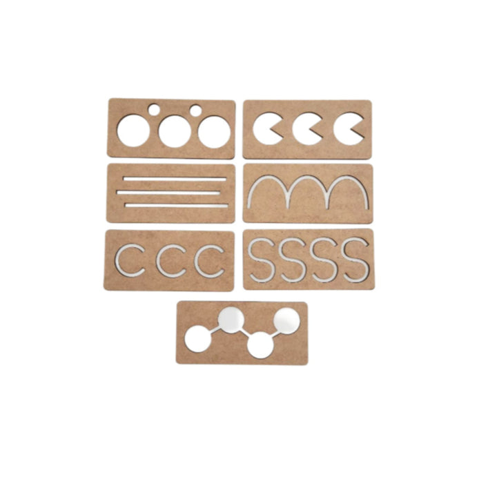 مجموعة قوالب رسم من Little Artist مع أشكال متنوعة للمشاريع الفنية الإبداعية.