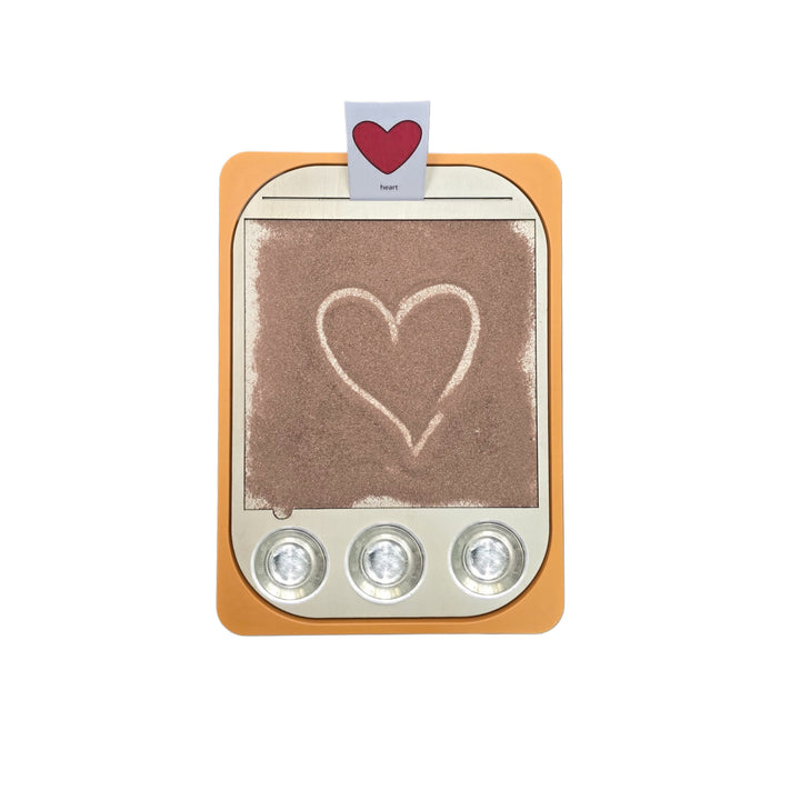 لوحة رسم تفاعلية بالرمال من Little Artist للأطفال بتصميم قلب وميزات سهلة الاستخدام
