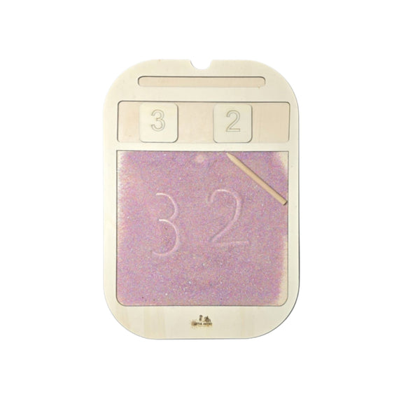 لوحة الكتابة بالرمل بطريقة مونتيسوري من Little Artist للتعلم العملي واللعب الحسي.
